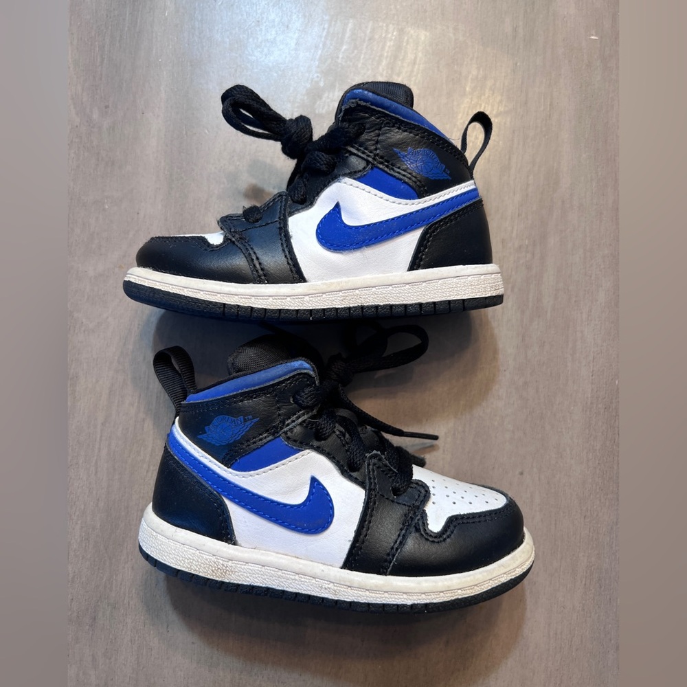Jordan 1 Mid boys blue and black size 7c NO BOX B1G1 50% off